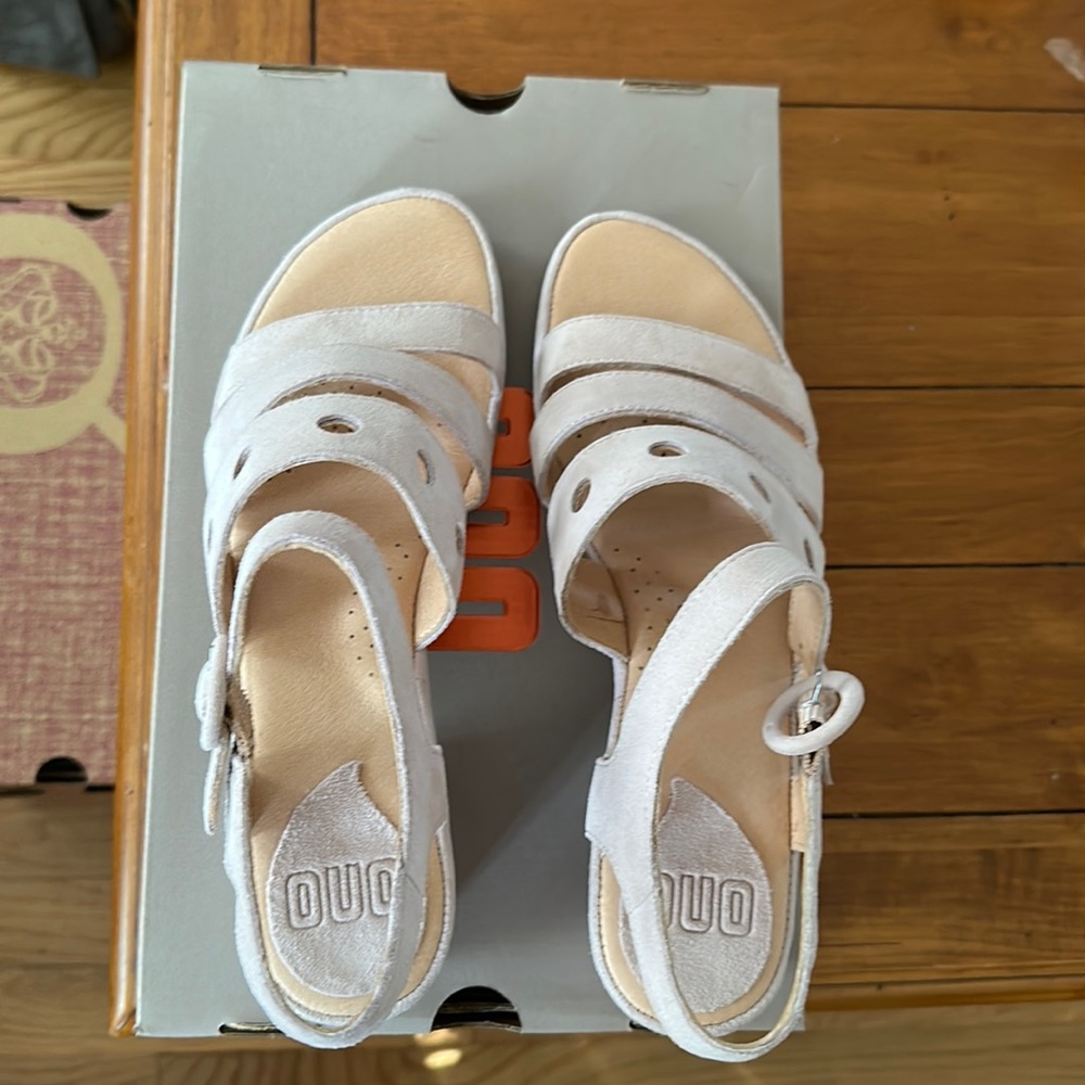 Brand new with tags ONO shoes size 8